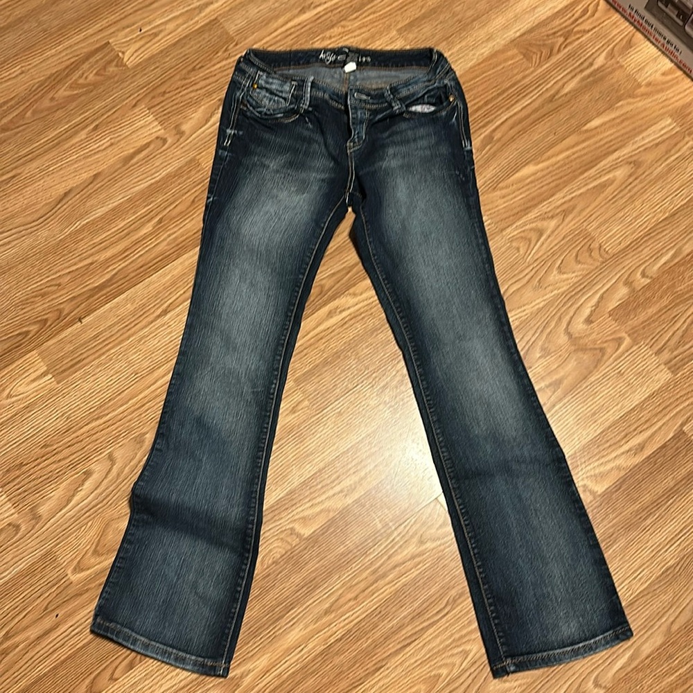 ARIYA Jeans